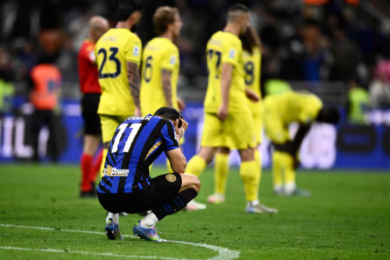 Inter de Milán y Lazio empatan 2-2 en un vibrante duelo que mantiene la lucha por el título