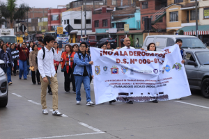 Trabajadores sociales protestan por la derogación del decreto supremo 009-65-T