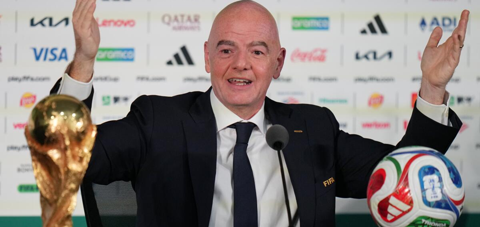 El presidente de la FIFA pide “calma, relájense” ante los problemas con los visados para el Mundial