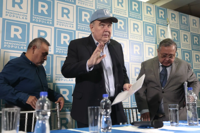 Renovación Popular suspende a su coordinadora partidaria por reunirse con representante de Fuerza Popular
