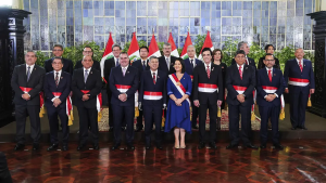 Keiko Fujimori juramentó su primer gabinete: entre técnicos, aliados políticos y nombres que generan debate