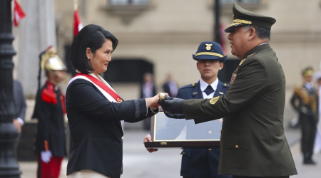 Keiko Fujimori es reconocida oficialmente como jefa suprema de las Fuerzas Armadas y la Policía Nacional