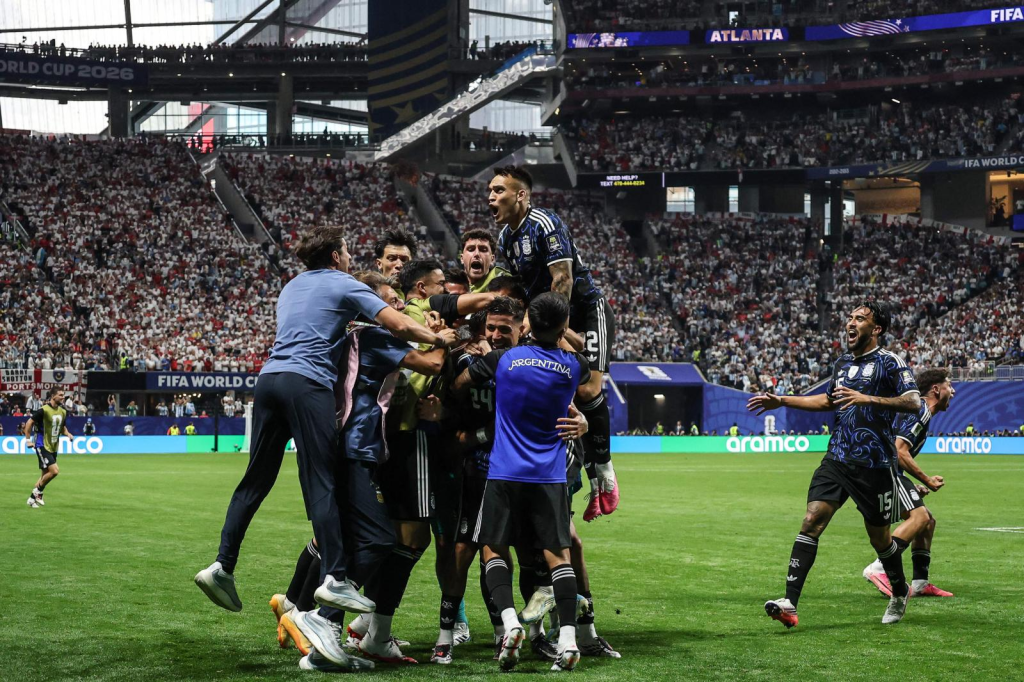 ¡Remontada de campeón! Argentina derrota 2-1 a Inglaterra y clasifica a una nueva final del Mundial 2026