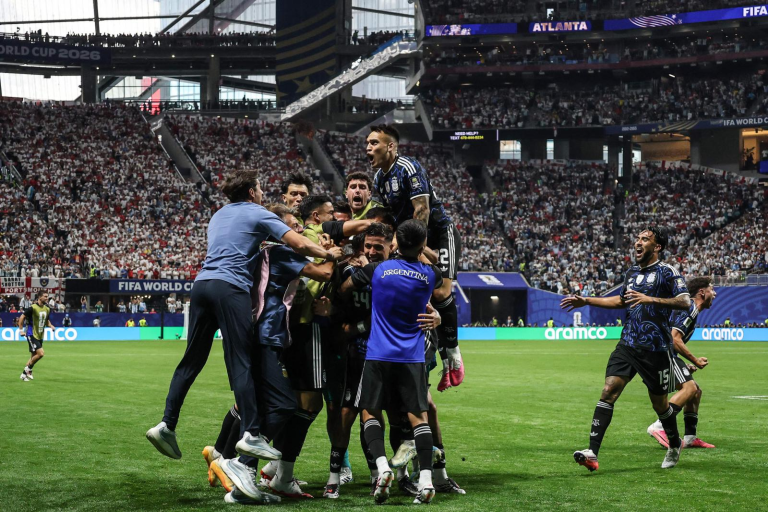 ¡Remontada de campeón! Argentina derrota 2-1 a Inglaterra y clasifica a una nueva final del Mundial 2026