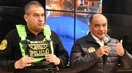 Ministro del interior anuncia modificación de la ley que impide la destitución del comandante general de la PNP