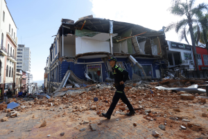 Terremoto de magnitud 7,4 sacude Colombia y deja decenas de muertos: reportan daños en varias regiones