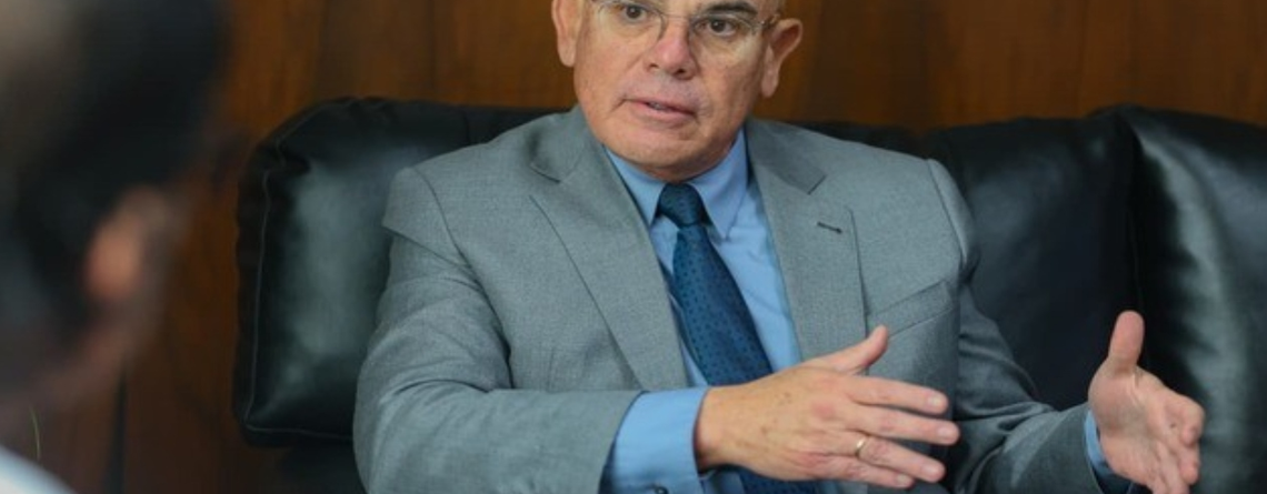 Ministro de Justicia plantea reforma del INPE y advierte que cárceles pueden formar nuevos criminales