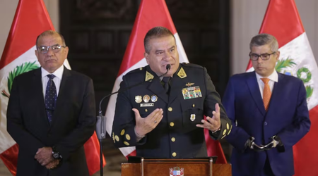 Óscar Arriola deja la Comandancia General de la PNP y será reemplazado por Fredy López