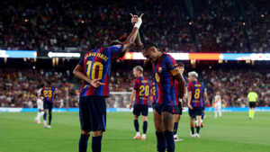Barcelona golea al Rayo y mantiene su arranque perfecto en LaLiga