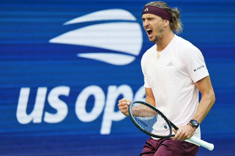 Zverev vence a Khachanov y jugará su tercera final consecutiva de Grand Slam