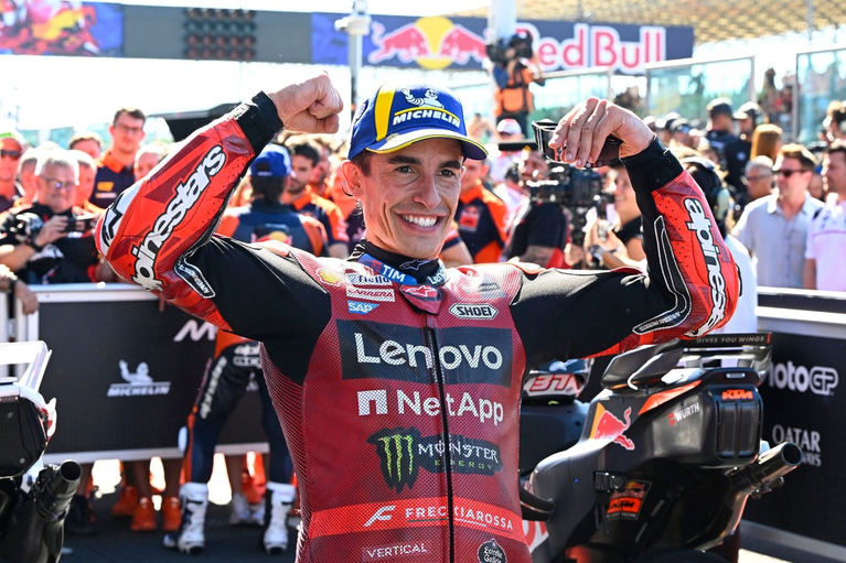 Marc Márquez gana en San Marino y toma el liderato del Mundial