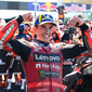 Marc Márquez gana en San Marino y toma el liderato del Mundial