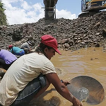 Oro ilegal supera por primera vez al formal en Perú y podría mover hasta US$18.000 millones en 2026