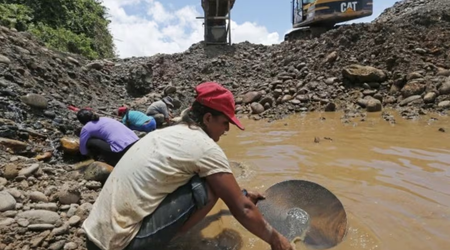Oro ilegal supera por primera vez al formal en Perú y podría mover hasta US$18.000 millones en 2026