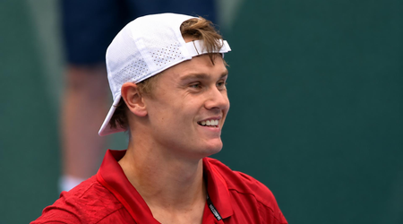Holger Rune regresa tras casi un año y gana en la Copa Davis