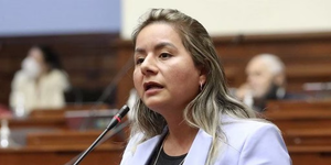 Tania Ramírez renuncia al directorio de la Derrama Magisterial tras cuestionamientos por viajes con ministro de Educación