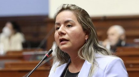 Tania Ramírez renuncia al directorio de la Derrama Magisterial tras cuestionamientos por viajes con ministro de Educación