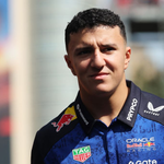 Hadjar renueva con Red Bull y seguirá junto a Verstappen en 2027