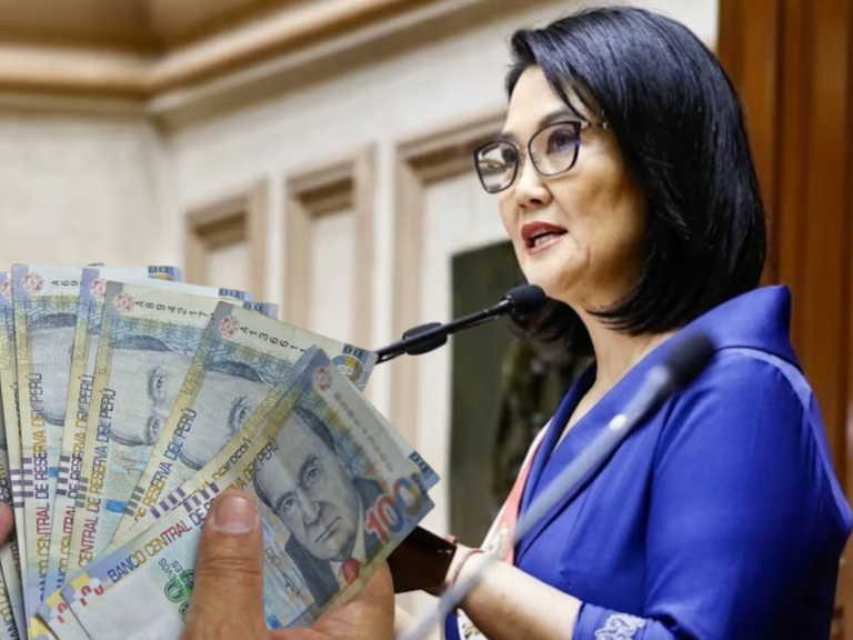 Gobierno de Keiko Fujimori anuncia primer aumento de S/100 en el sueldo mínimo