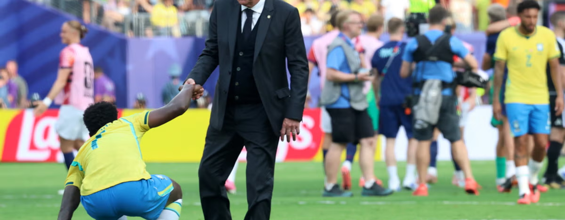 Ancelotti rompe el molde en Brasil: cuatro delanteros juntos para iniciar una nueva era