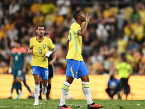 Rayan salvó a Brasil en el descuento y empataron con Australia