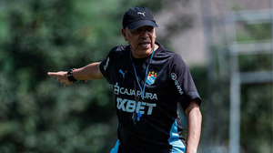 Mosquera no tiene ultimátum, pero en Sporting Cristal nadie tiene el futuro asegurado