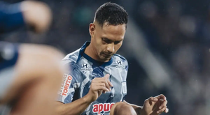 ¡Alerta en Alianza Lima! Renzo Garcés podría perderse un partido clave del Clausura