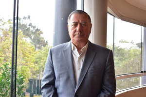 Óscar Valdés advierte posible conflicto de intereses por viaje de congresistas a China