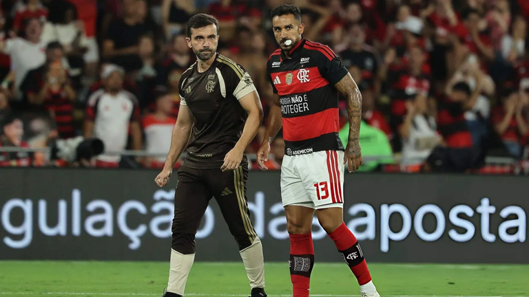 ¡Duro golpe para Flamengo! Danilo sufre doble fractura de mandíbula y se pierde las semifinales de la Libertadores