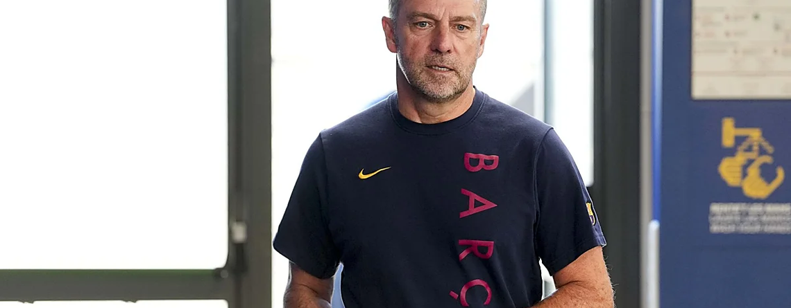 Barcelona recupera a dos titulares, pero Flick no quiere correr riesgos ante el Betis