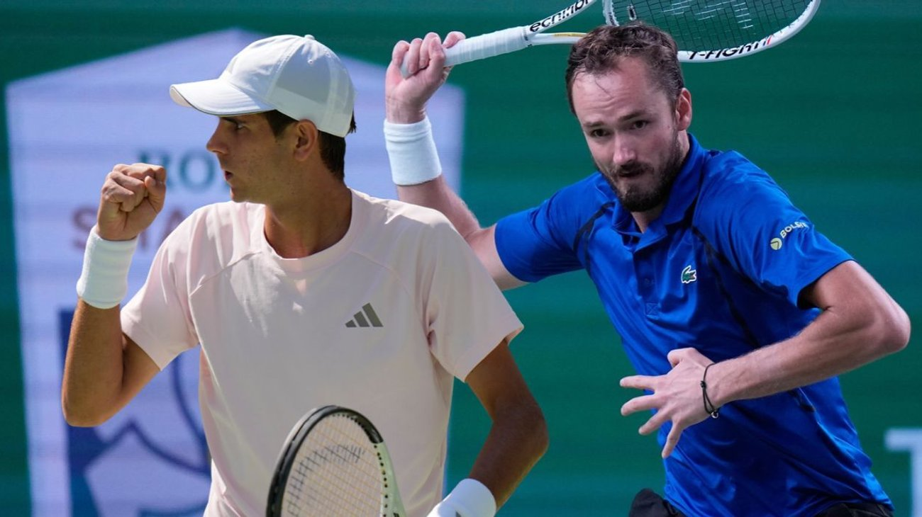Medvedev y Jódar se enfrentarán en semifinales de Shanghái