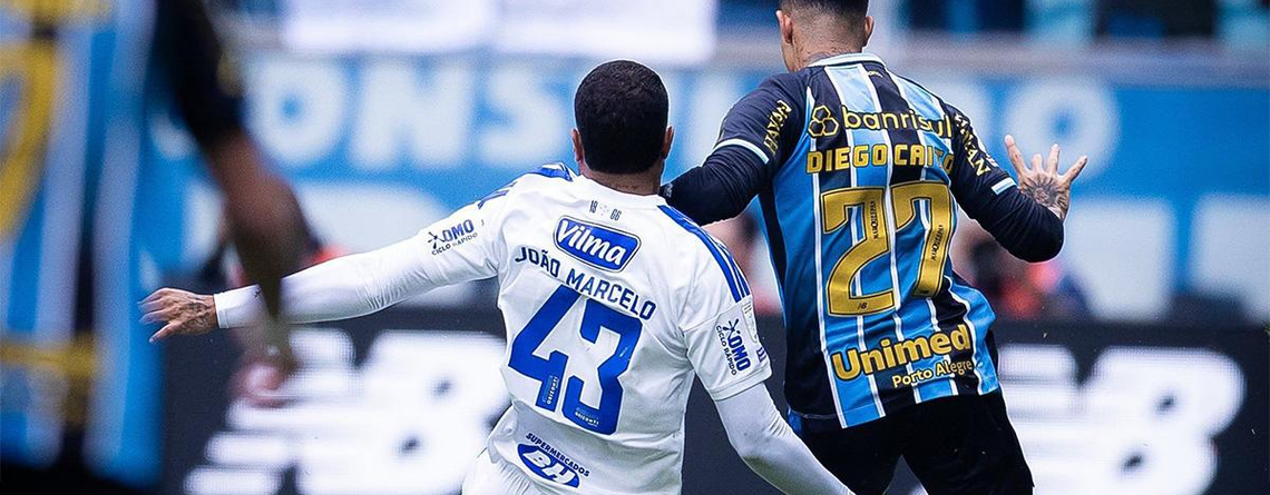 Gremio de Erick Noriega cae ante Cruzeiro y se hunde en la zona de descenso del Brasileirao