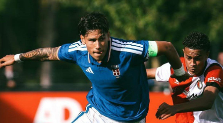 Francesco Andrealli deja su sello en Europa: el peruano participó en la victoria del Como frente al Manchester United