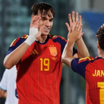 Carlos Espí es convocado a la selección española por la baja de Ferran Torres