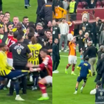 ¡CLÁSICO DE PATADAS… Y NO PRECISAMENTE AL BALÓN! Galatasaray y Fenerbahçe cambiaron el fútbol por los golpes y obligaron a la policía a intervenir