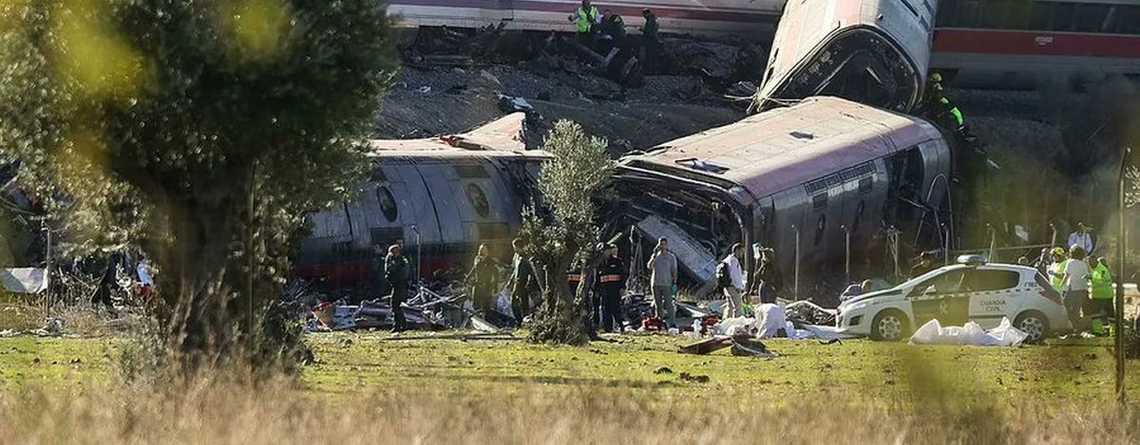 Tragedia ferroviaria en España: choque entre dos trenes deja al menos 68 muertos y decenas de heridos