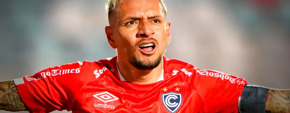 Carlos Garcés firma una noche perfecta y Cienciano lo asegura para 2027