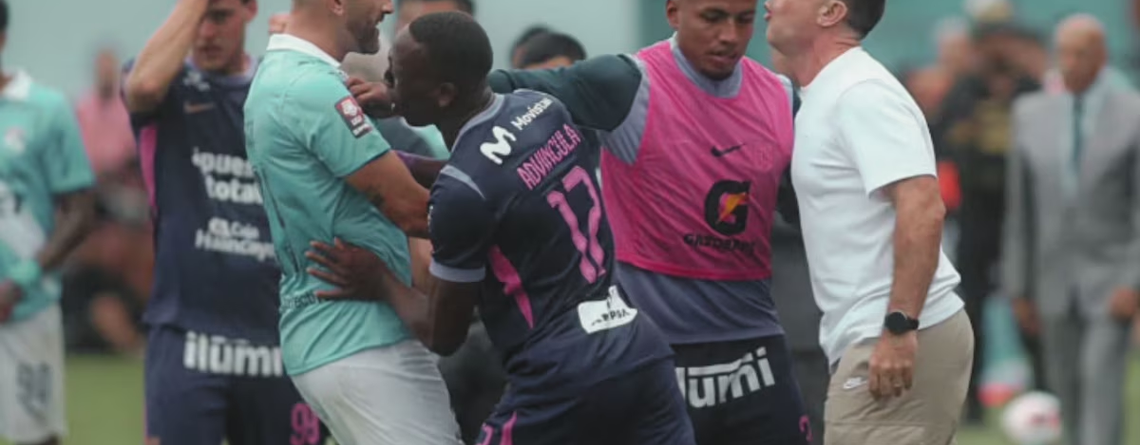 ¡Se dijeron de todo! Fuerte cruce entre Pablo Guede y Hernán Barcos tras el Alianza Lima y Sporting Cristal
