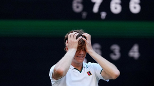 Jannik Sinner se baja del Masters 1000 de Shanghái por lesión de rodilla